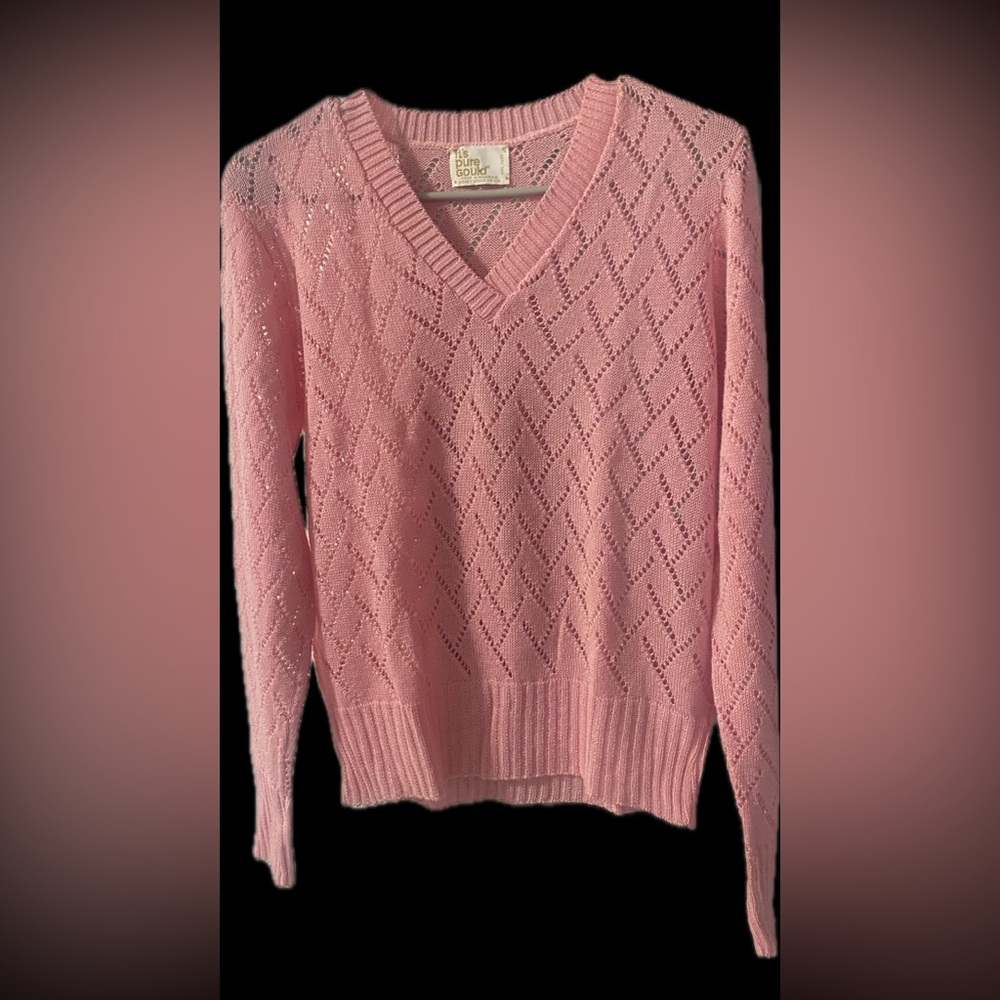 It’s Pure Gould vintage pink  V-Neck Women's Sweater